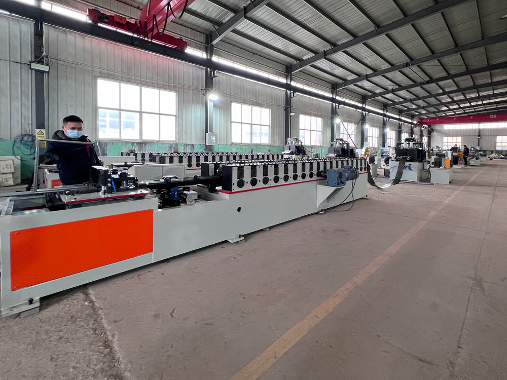 Automatic electric cabinet roll forming machine