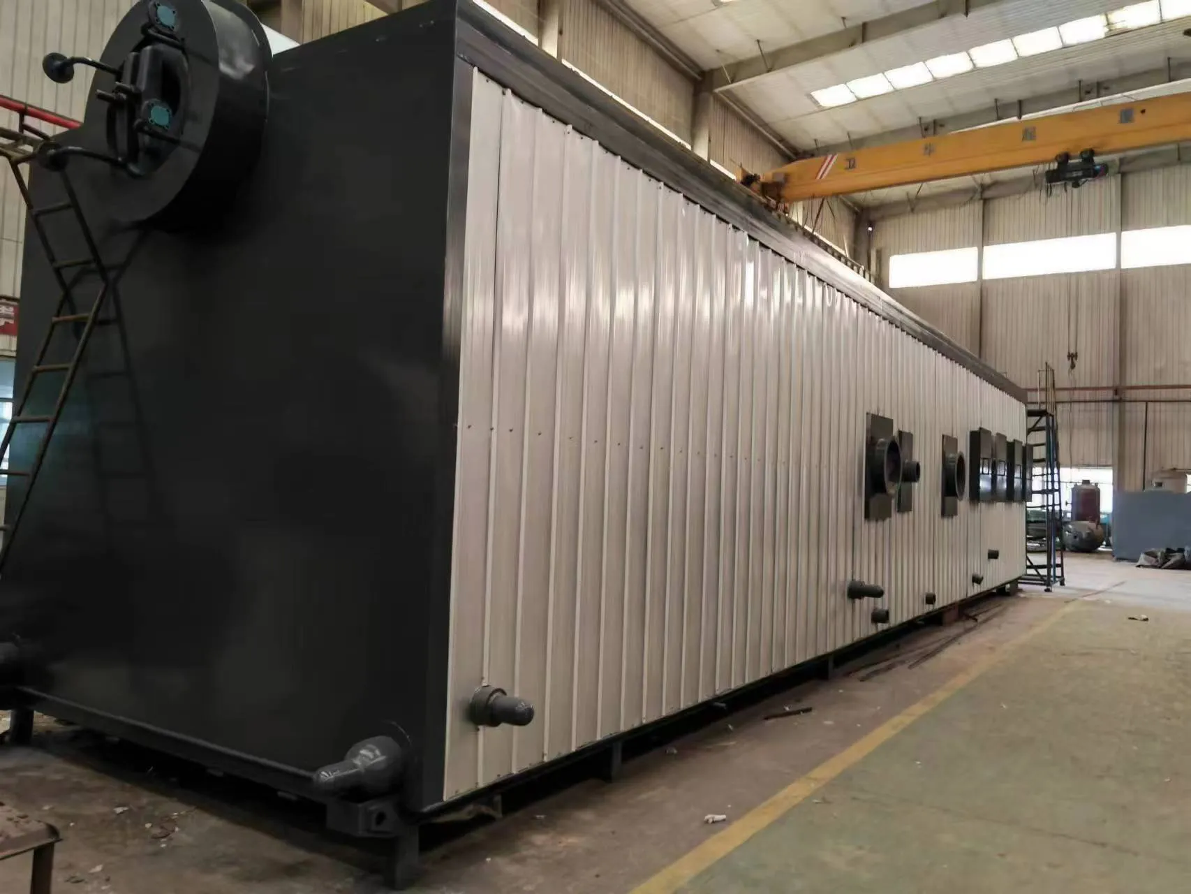 Biomass fired reciprocating grate steam boiler
