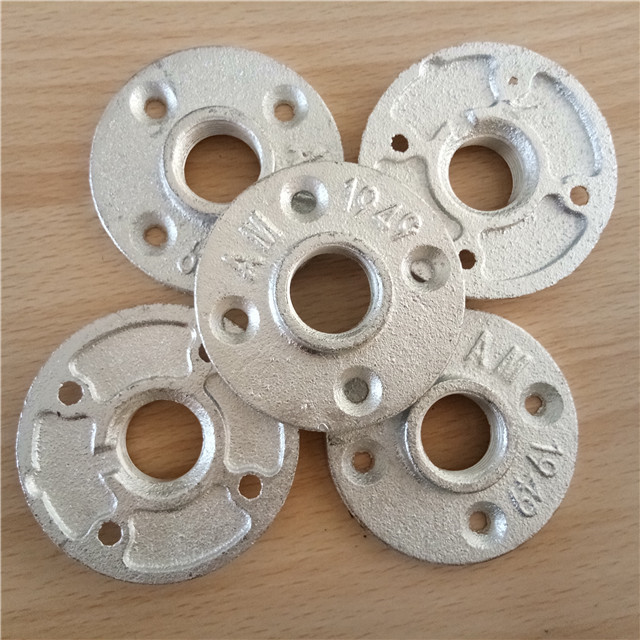 DN20 Galvanize Malleable Iron Threaded Retro Floor Flange DN20 Galvanize Malleable Iron Threaded Retro Floor Flange