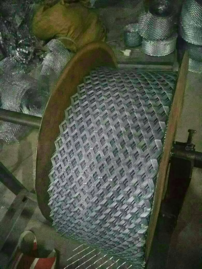 Galvanized Expanded Wire Mesh Metal Brick Force Mesh Coil Mesh