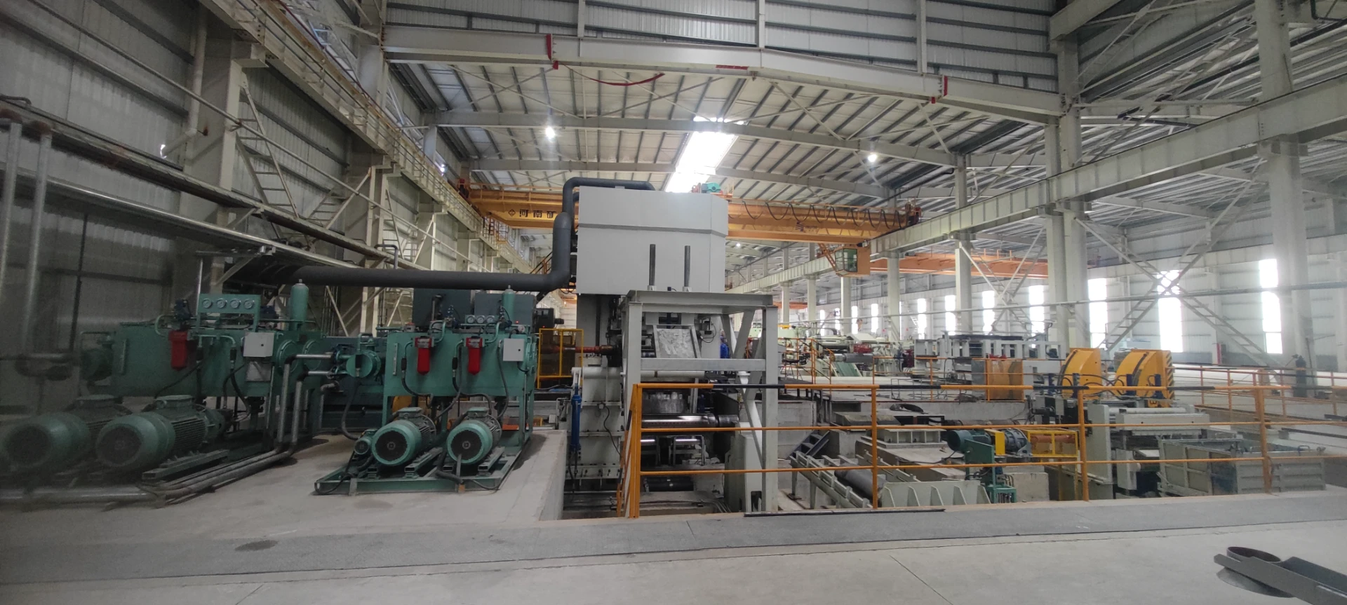 Temper Pass Mill used in the Silicon production line