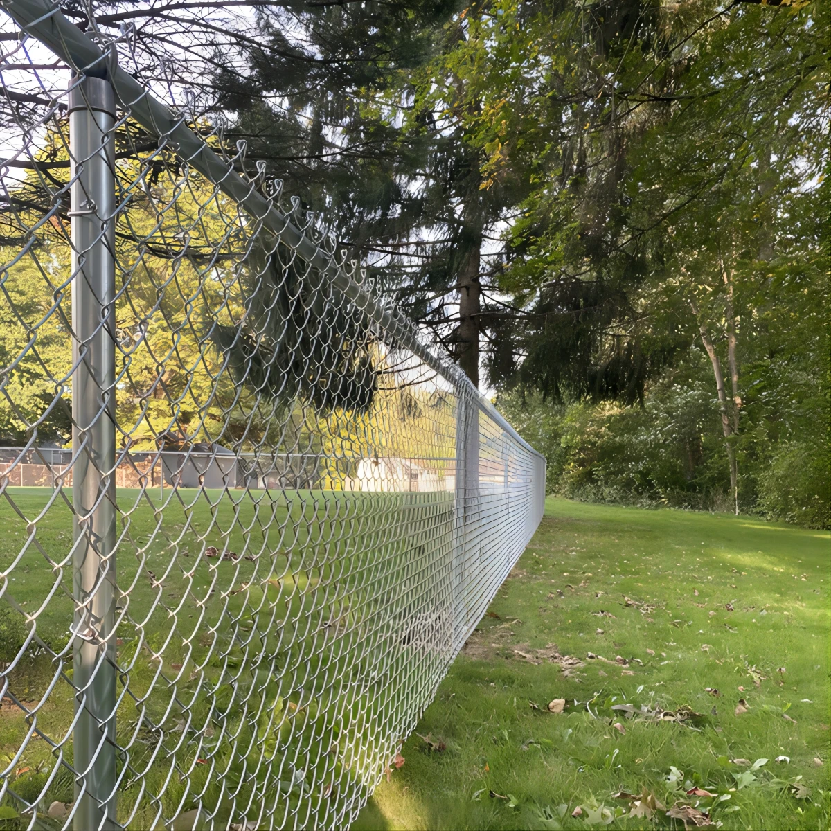 The chain link fence industry has seen significant advancements in recent years, driven by the growing demand for secure, durable, and cost-effective fencing solutions.