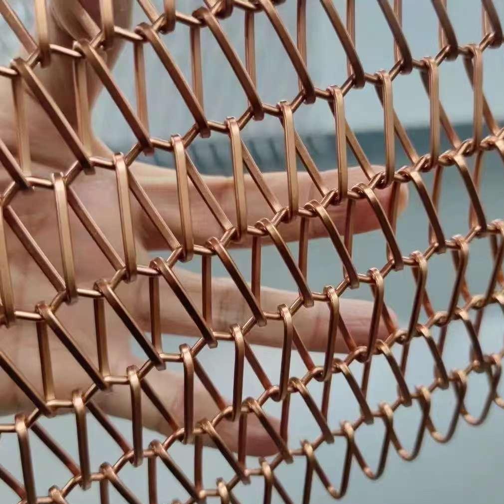   Spiral Mesh is a key solution in the manufacturing industry, specifically within Fabricated m