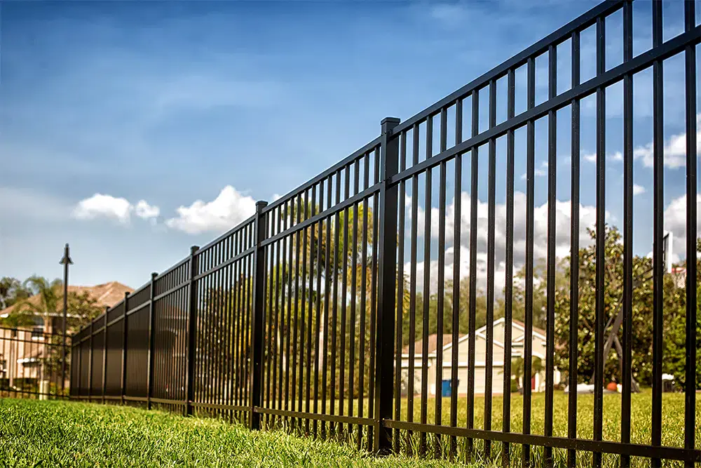 garden palisade fencing