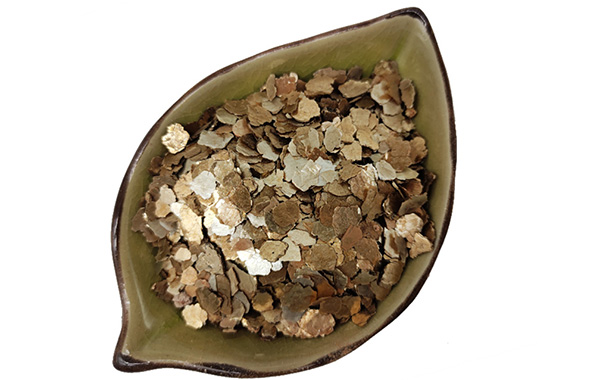 Dehydrated mica 4-6 mesh