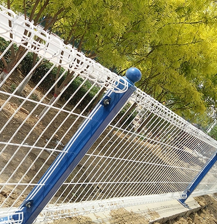 Read More About double loop roll top fencing