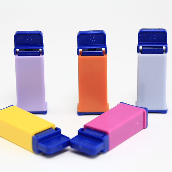 ORIENTMED Soft-Touch Safety Lancet