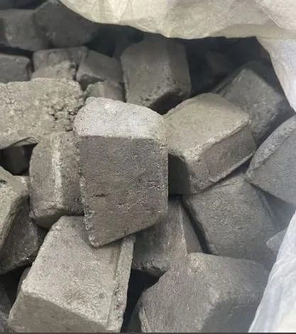 China Carbon Electrode Paste for Smelting Cylinder Trapezoid Oval Shape Briquette Carbon Electrode Paste
