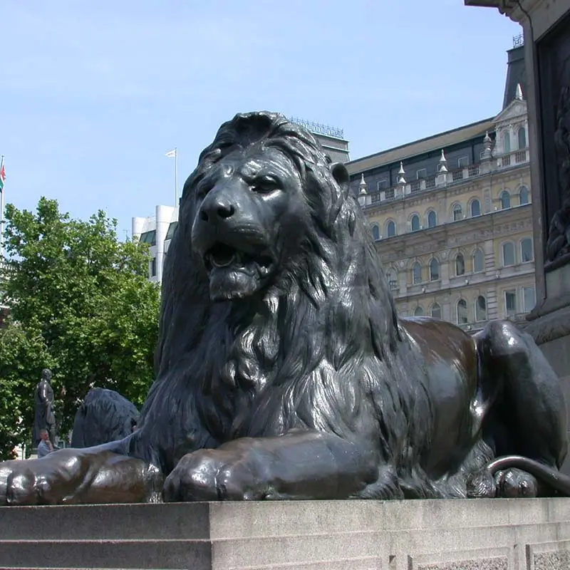Large size bronze lion sculpture