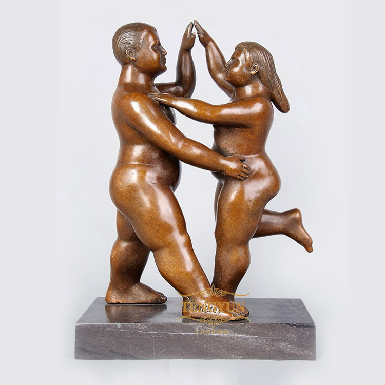 https://www.firststatue.com/bronze-figure/