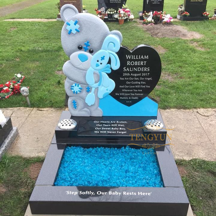 Hear shape headstone designs with little bear carving black granite baby headstones (3)