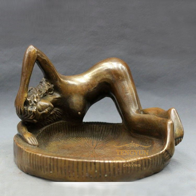 https://www.firststatue.com/garden-decorative-nude-bronze-woman-statue-with-bow-and-arrow-product/