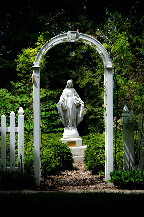 Mary stone marble