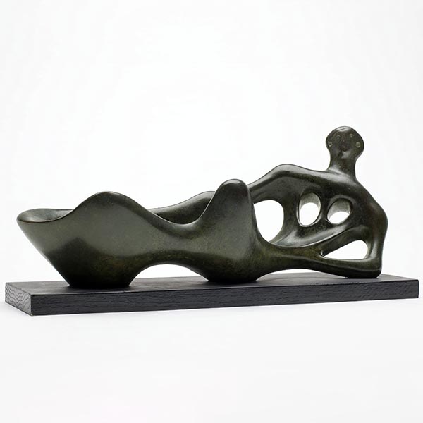 https://www.firststatue.com/bronze-abstract-figure-statue-product/