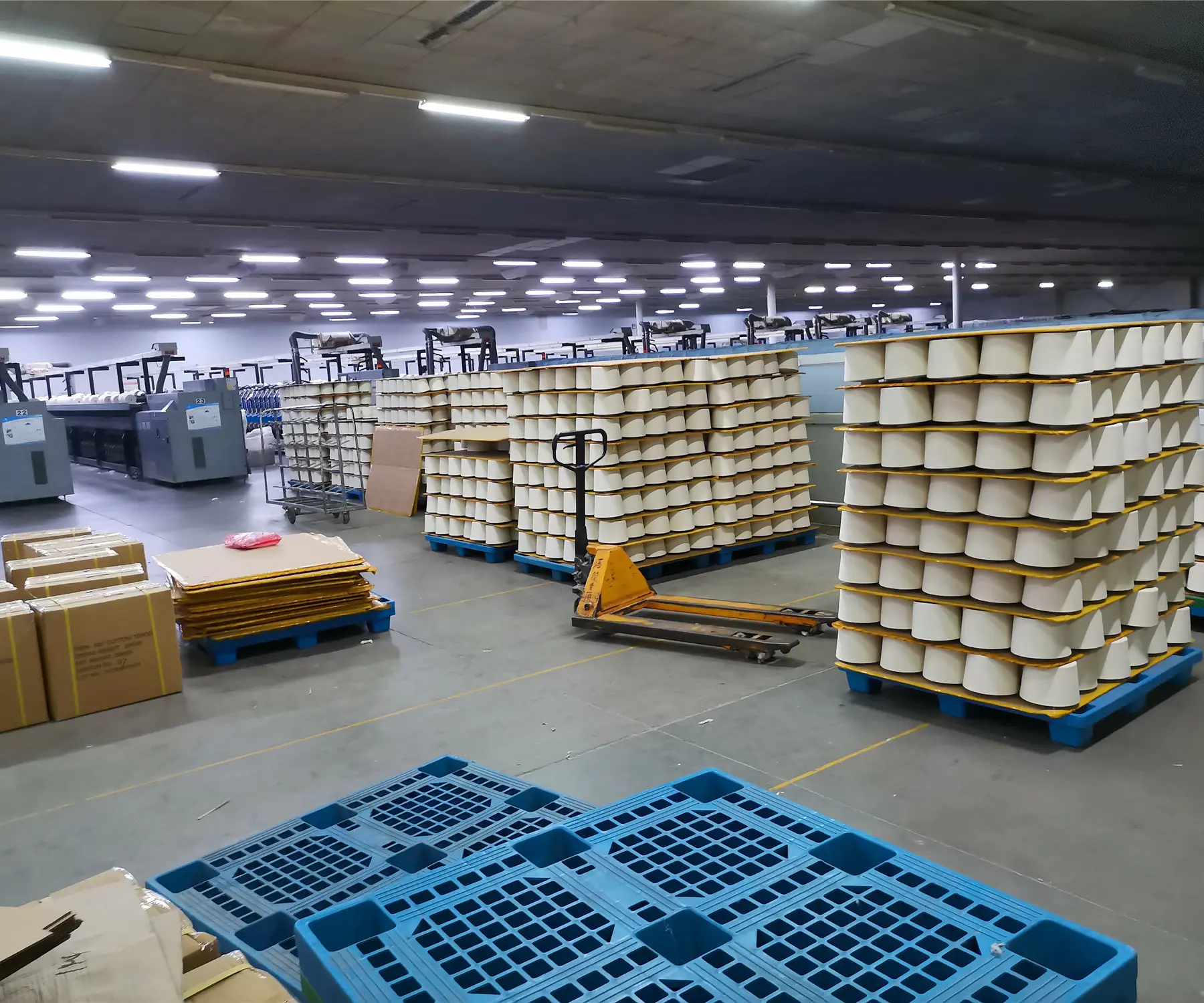 100% Combed Cotton Yarn for Weaving 100% Combed Cotton Yarn for Weaving