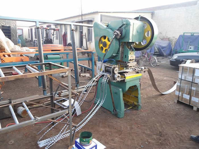 wire mesh making machine