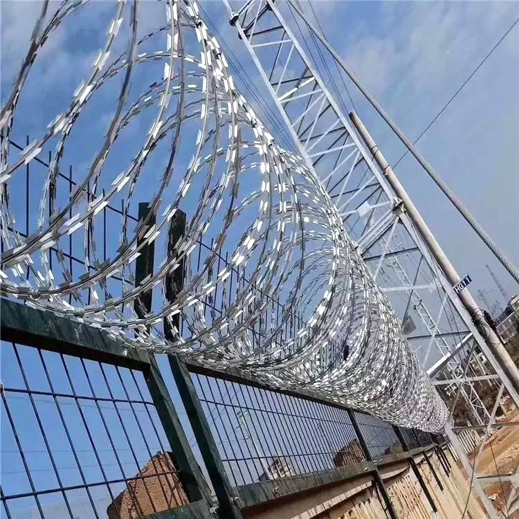 The isolation function of razor barbed wire in safety protection The isolation function of razor barbed wire in safety protection