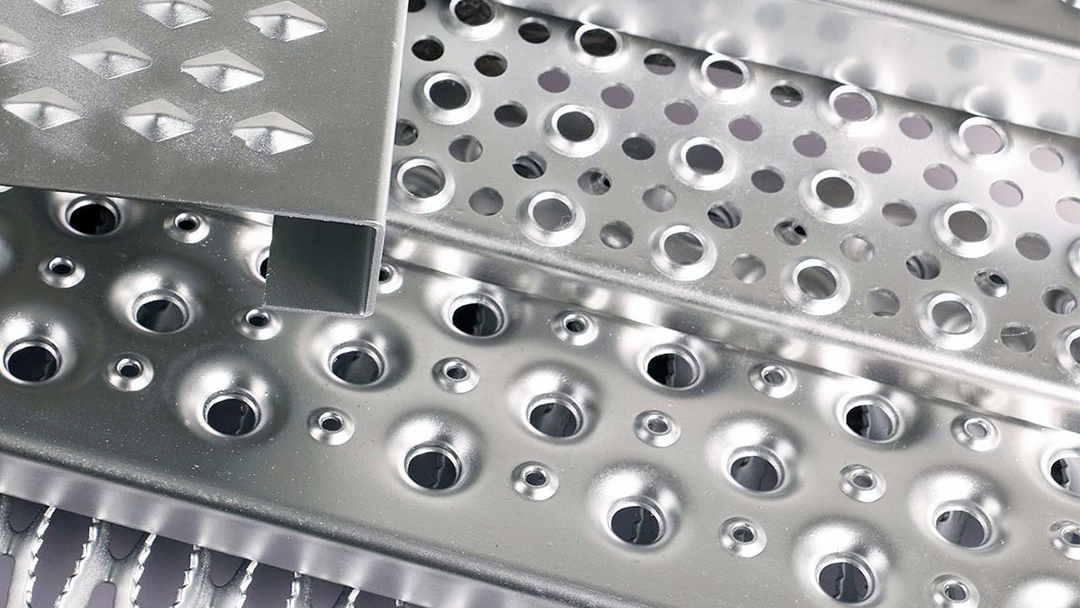 Metal anti-skid plate: durable and non-slip, worry-free travel Metal anti-skid plate: durable and non-slip, worry-free travel