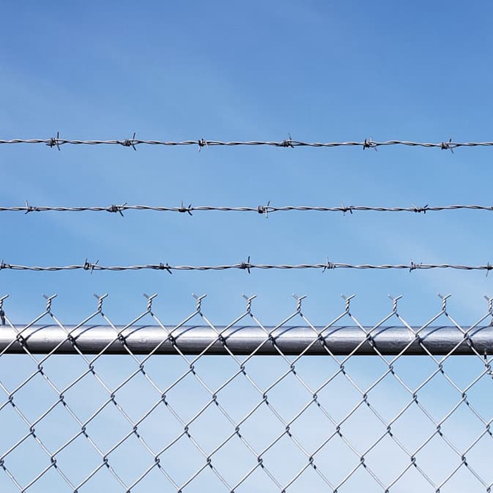 Factory Direct Sales barbed wire fencing Pvc Coated Barbed Wire