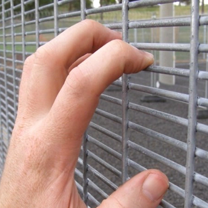 High-security anti-cutting and anti-climbing 358 fence High-security anti-cutting and anti-climbing 358 fence