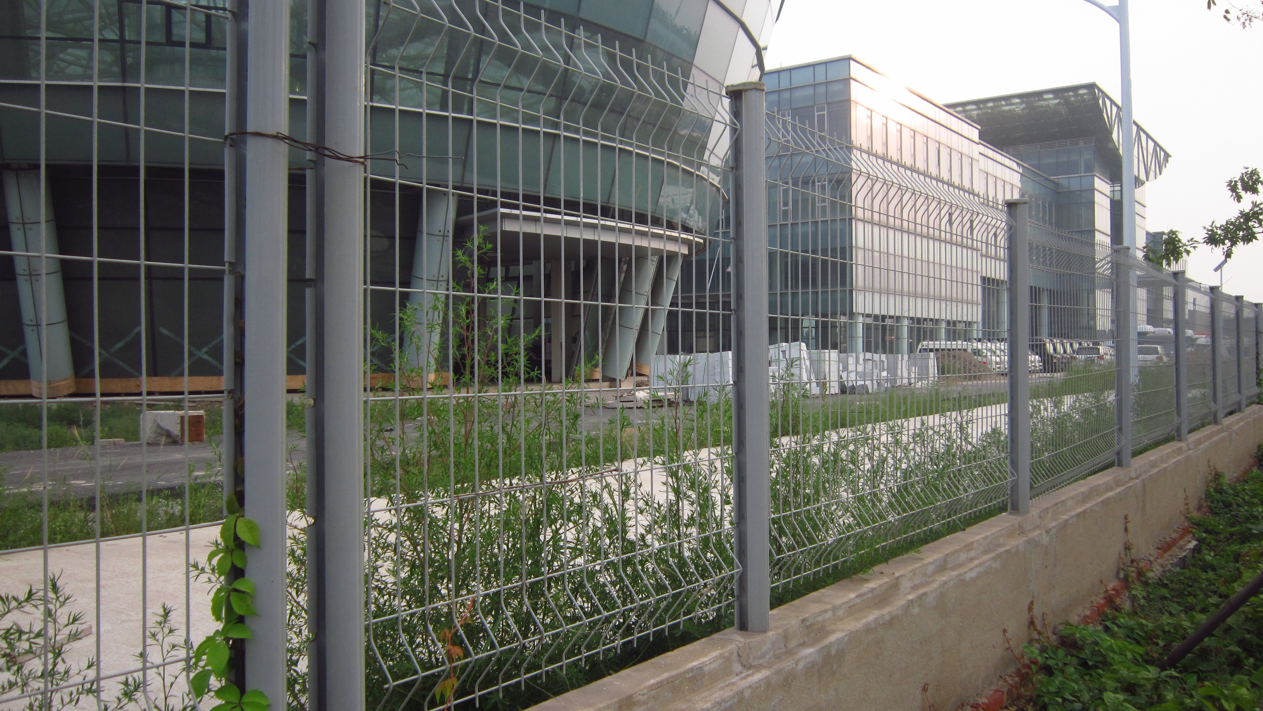 3D fence: customized structure to meet diverse protection needs 3D fence: customized structure to meet diverse protection needs