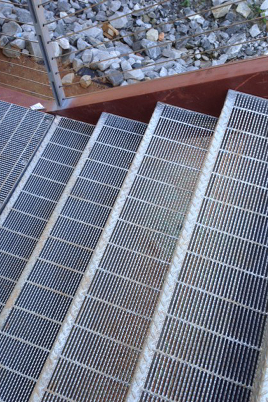 How much do you know about steel grating? How much do you know about steel grating?