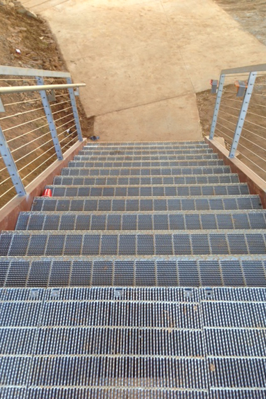 Custom Design Heavy Duty Used Galvanized Steel Grating for Sale Drive Grate