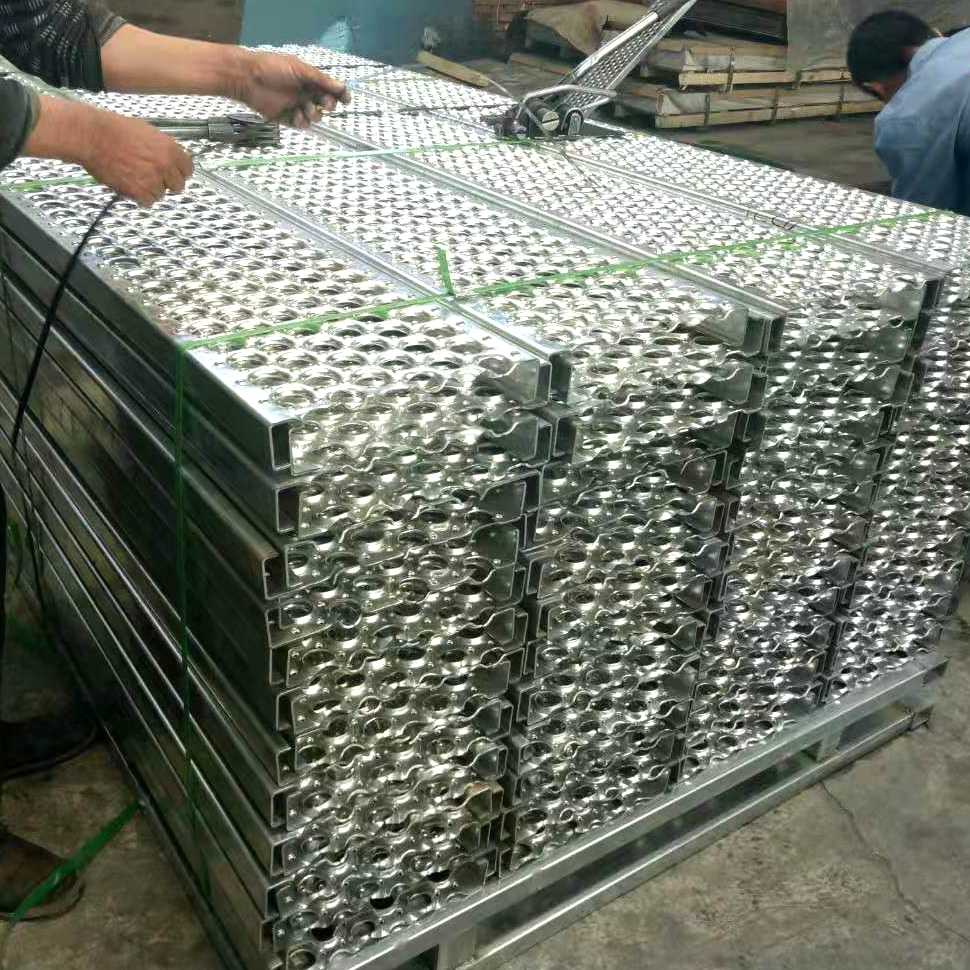 Anti Skid Plate Aluminum Walkway Floor And Roof Grating