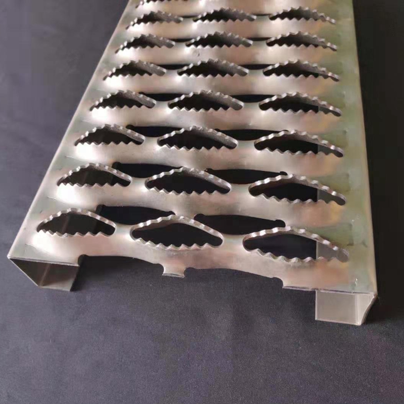 Anti Skid Plate Aluminum Walkway Floor And Roof Grating