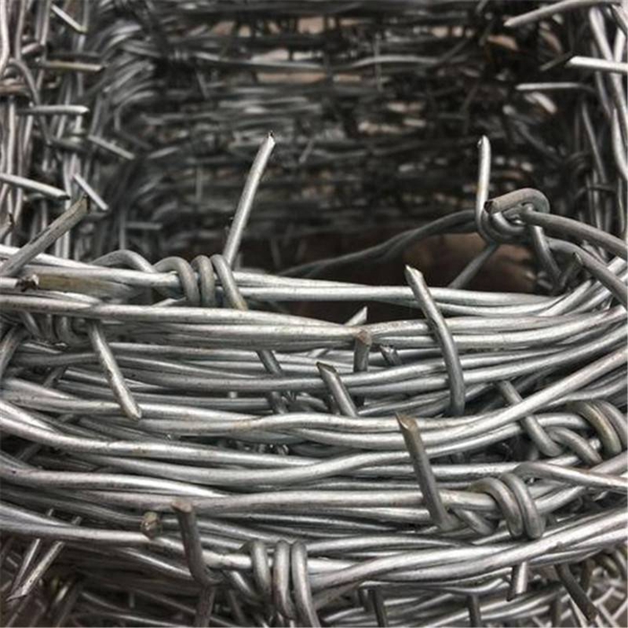Strong wear resistance and defensive galvanized barbed wire Strong wear resistance and defensive galvanized barbed wire