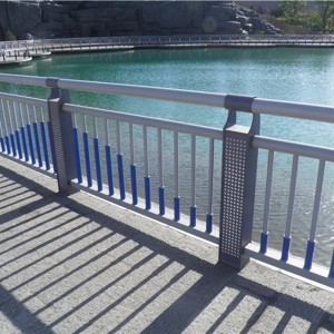The meaning of bridge guardrail
