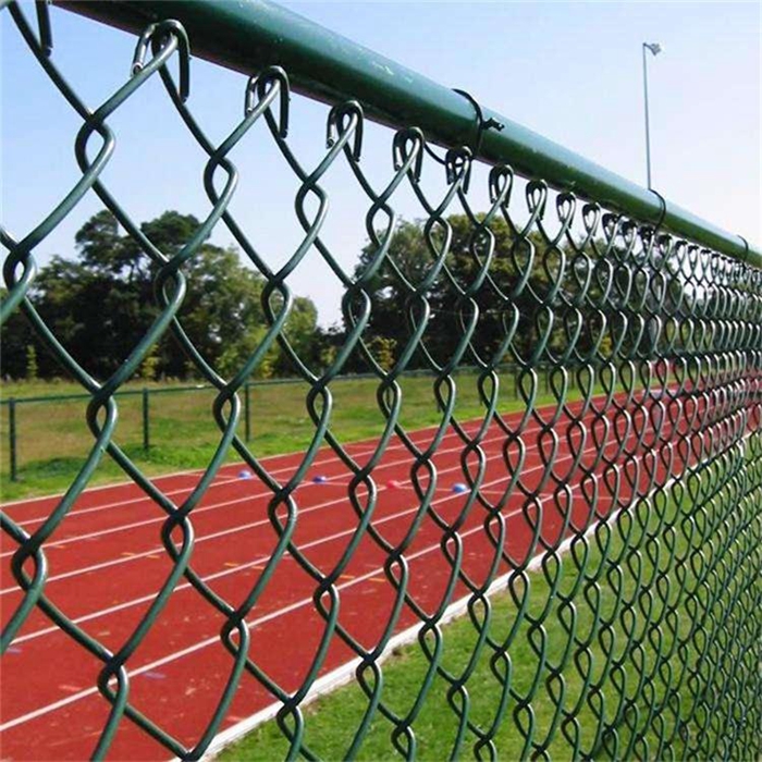 Why don’t the stadium fence nets use welded wire mesh? Why don’t the stadium fence nets use welded wire mesh?