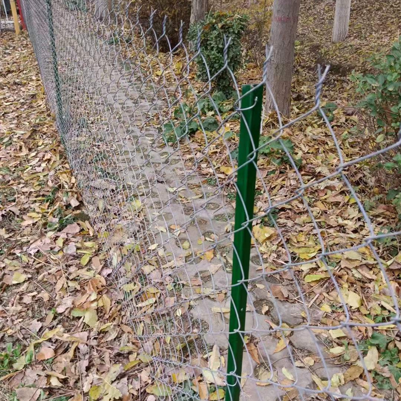 Introduction to chain link fences that are easy to install, strong and durable Introduction to chain link fences that are easy to install, strong and durable
