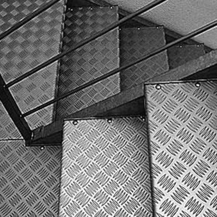 Introduction of patterned metal anti-skid plates Introduction of patterned metal anti-skid plates