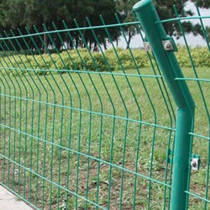 Daily application of wire fence