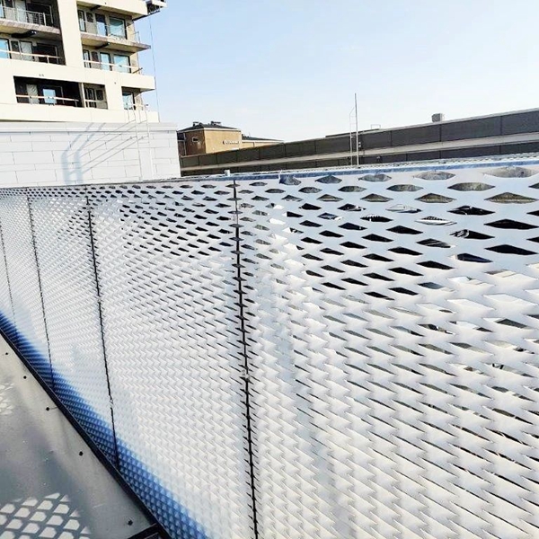 The functions and advantages of expanded metal fence The functions and advantages of expanded metal fence