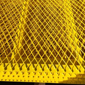 Daily application of wire fence