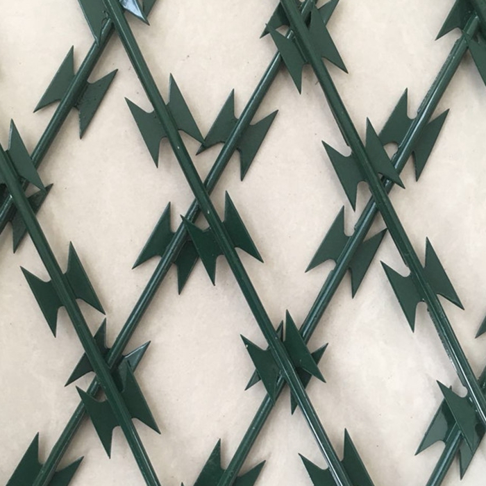 Metal Razor Mesh Fence Isolation Fence