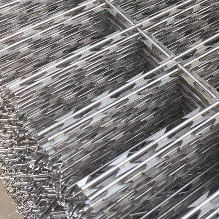 Metal Razor Mesh Fence Isolation Fence