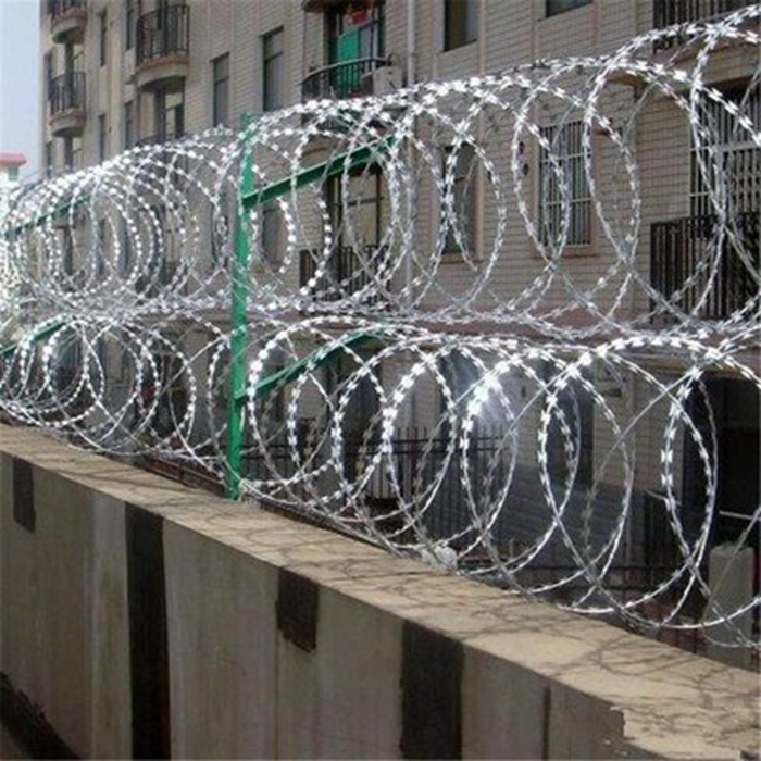 Details you need to pay attention to when installing metal razor wire yourself Details you need to pay attention to when installing metal razor wire yourself