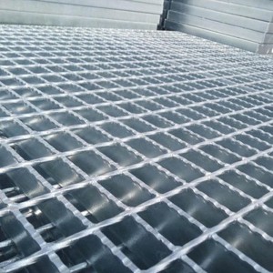 Performance characteristics of the grating toothed flat steel punching machine Performance characteristics of the grating toothed flat steel punching machine