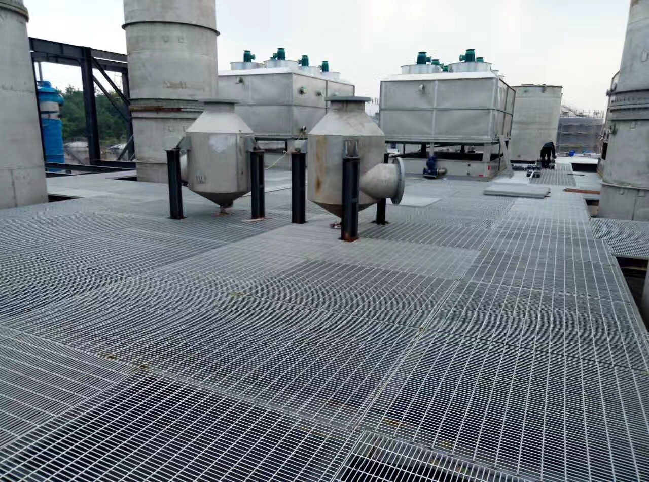Steel grating: Stable load-bearing, building a foundation for safety Steel grating: Stable load-bearing, building a foundation for safety