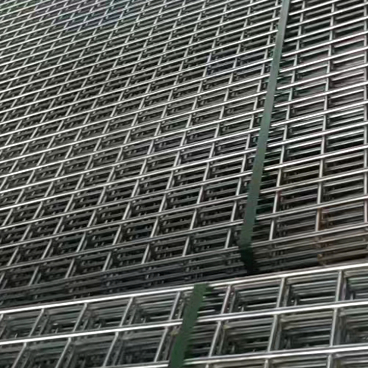 Why do welded mesh have different packaging? Why do welded mesh have different packaging?