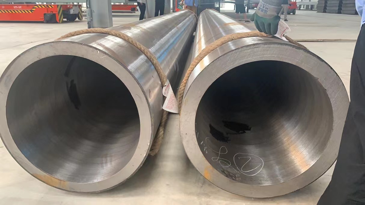 ERW Steel Pipe-Differences Between ERW and LSAW Steel Pipe
