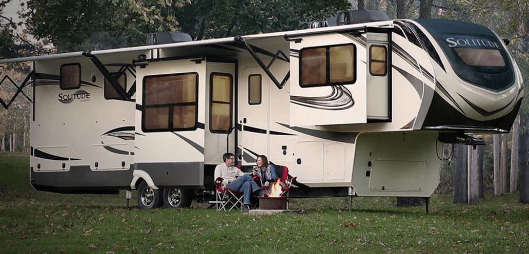 Top 5 Reasons to Choose a Fifth Wheel Camper Fifth Wheel