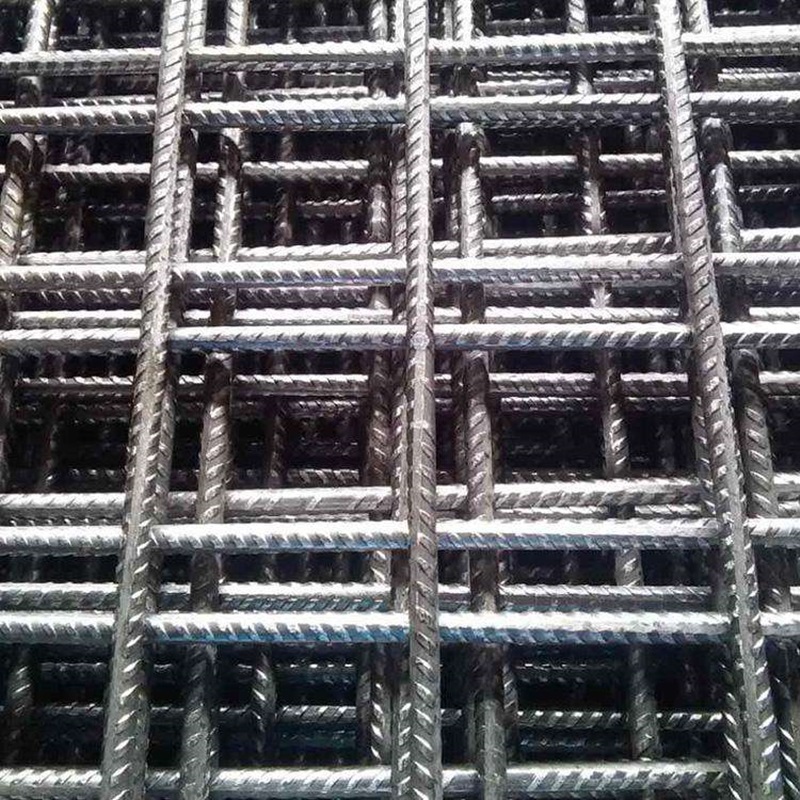 We specialize in welded wire mesh manufacturing. We specialize in welded wire mesh manufacturing.