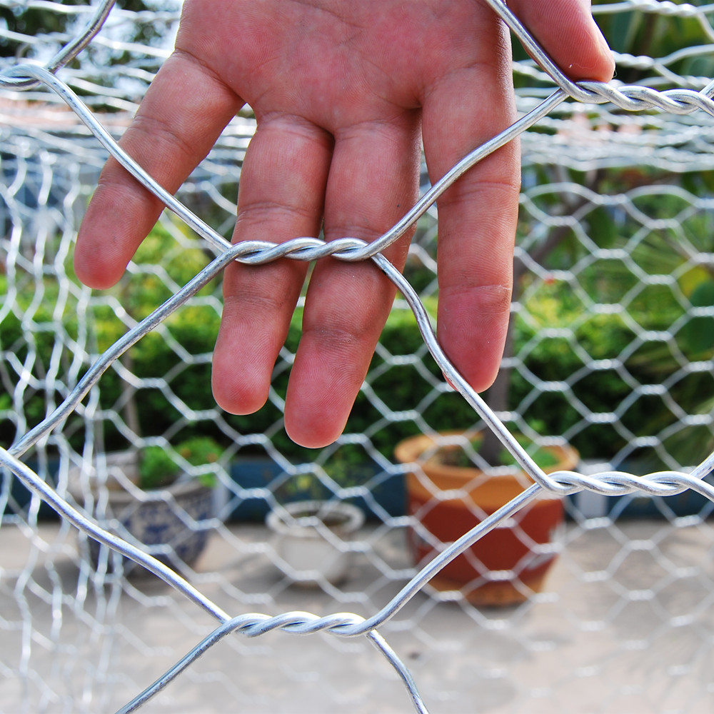Expert Mesh Fence Installation & Manufacturing Company Expert Mesh Fence Installation & Manufacturing Company