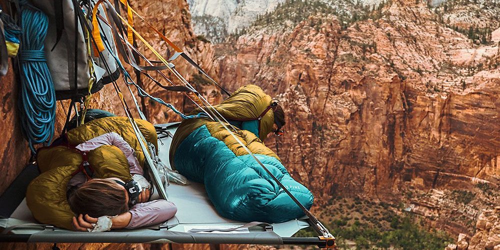 Chinese Outdoor Picnic Blanket Big and Comfortable for Family Gatherings Chinese Outdoor Picnic Blanket Big and Comfortable for Family Gatherings