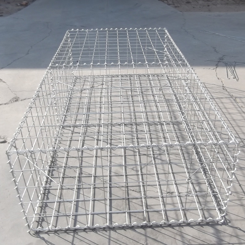 Wholesale Pyramid Razor Wire Fence High-Quality Barrier Solutions for Your Needs Wholesale Pyramid Razor Wire Fence High-Quality Barrier Solutions for Your Needs