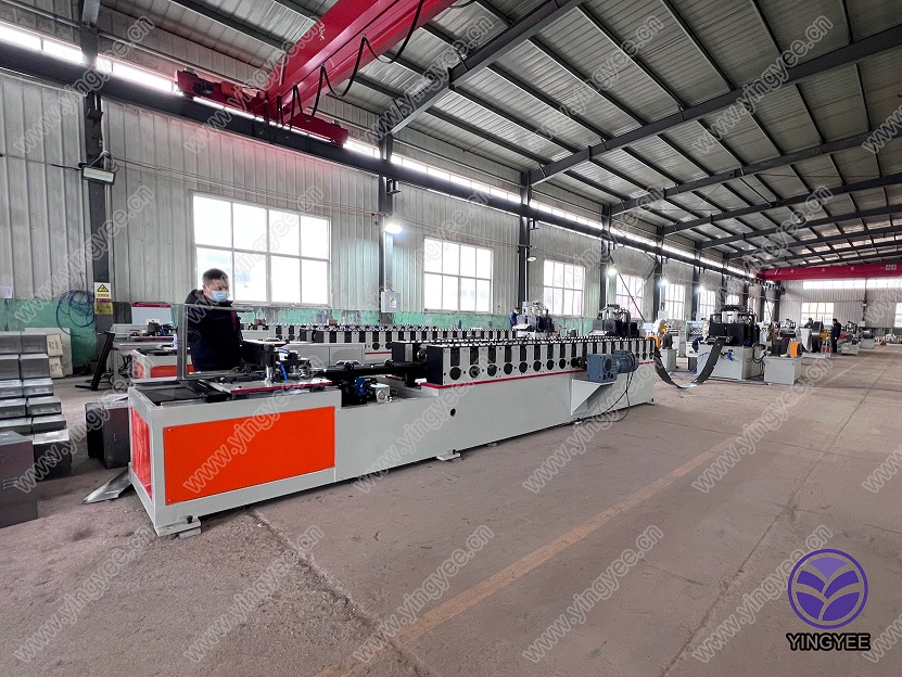 Electric cabinet electric box roll forming machine